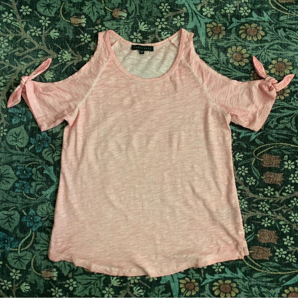 Women’s Sanctuary garment dyed pink t-shirt with open shoulders. Size XS